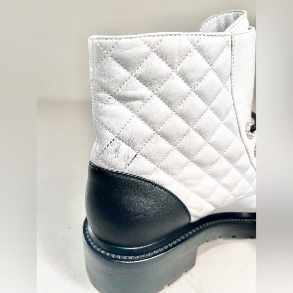 Chanel Shiny Goat Skin Interlocking CC Logo Combat Boots Size 39 - Picture 9 of 14